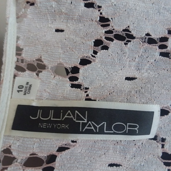 😁Julian Taylor New York Lace Dress - Picture 5 of 5